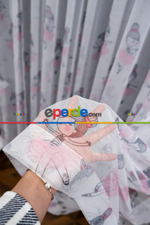 Kız Çocuk Odası Tül Perde - Gri Pembe Balerin Kız Desenli Tül Perde