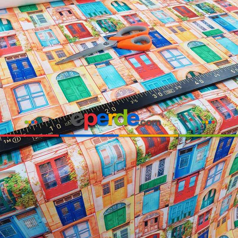 Genç Kız Odası Fon Perde - Renkli Kapı Desenli