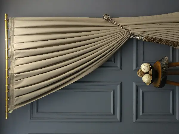 Salon Perdesi - Modern Keten Görünümlü Işık Geçirmez Karatma Fon Perde 2021 Ikon- Vizon Rengi