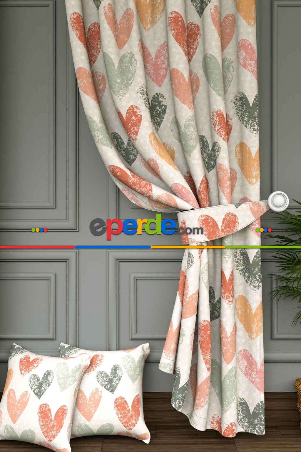 Dökümlü Kumaştan Renkli Kalpler Desenli Baskılı Fon Perde