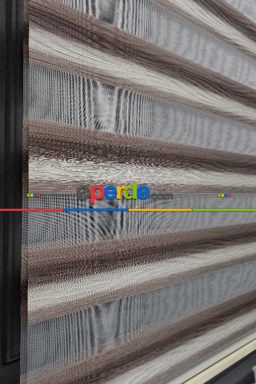 Zebra Perde - Degrade Renk Geçişli Kırık Pileli Zebra Perde