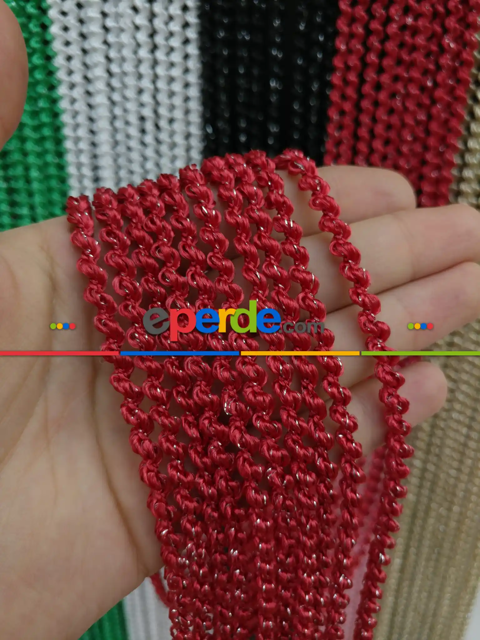 Kırmızı Rengi İp Perde Bukle Serisi- Kırmızı-gümüş