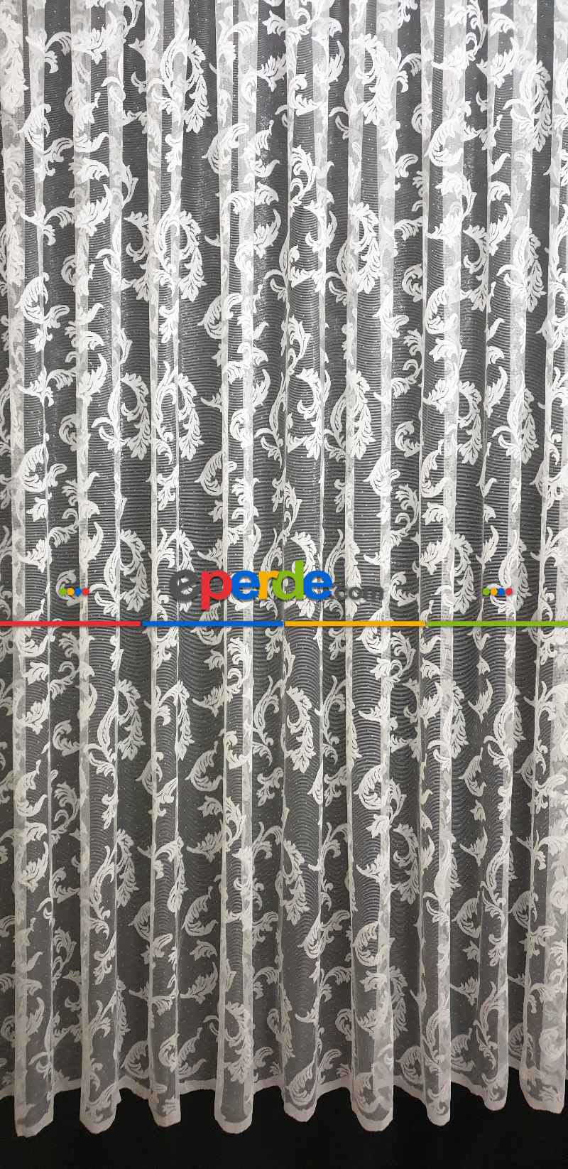 Kuvaze Model Tasarım Klasik Şal Desen Yanki Tiyatro Perde- Beyaz-ekru