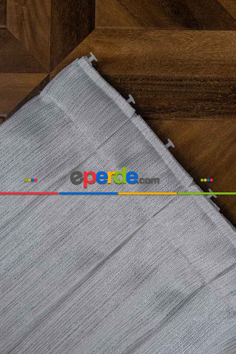 Yatak Odası - Gümüş Çizgili Düz Fantezi Tül Perde