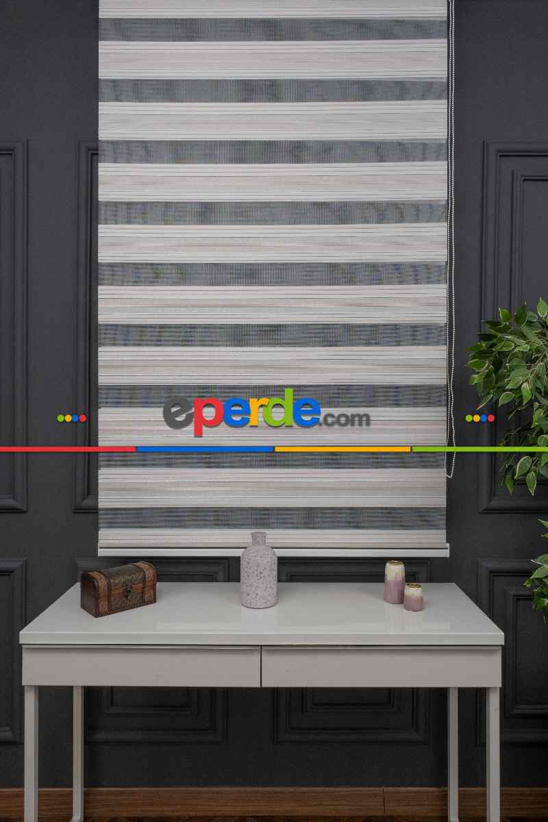 Oturma Odası - Zebra Perde - Gümüş Simli Pileli Zebra Perde - Renk Geçişli Zebra Perde