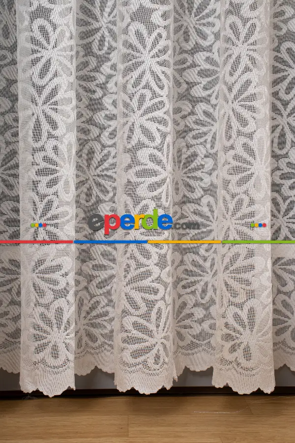 Papatya Desenli Örme Tül Perde - Etek Ucu Desenli