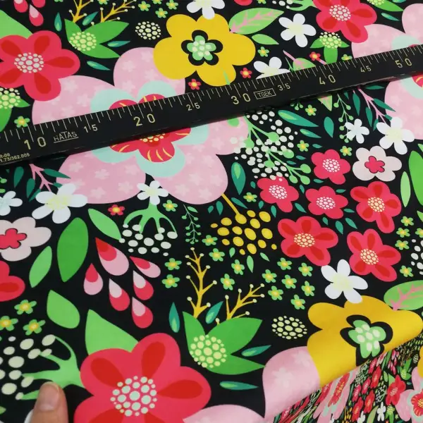 Çiçek Desenli Fon Perde Evm298 - Kumaşı Kalındır Duck Bezi Değildir.- Siyah-Kırmızı-Pembe-Siyah Kırmızı-Çok Renkli