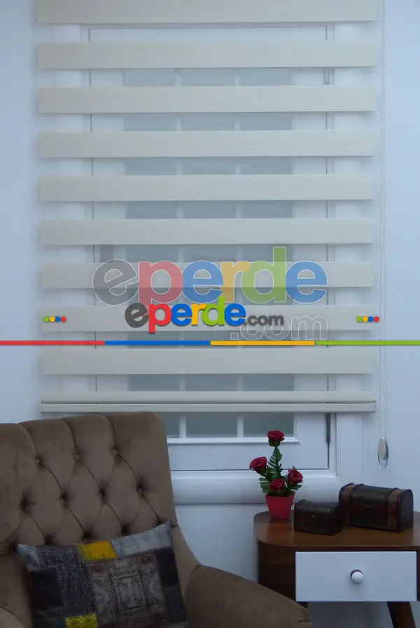 New Krem Düz Bambu Zebra Perde- Krem Açık