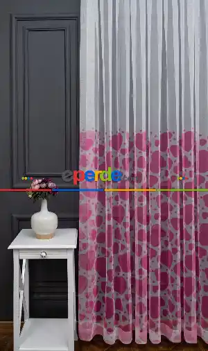 Hazır Ölçülü Petek Zemin Pembe Renkli Kalpler Desenli Grek Baskılı Tül Perde
