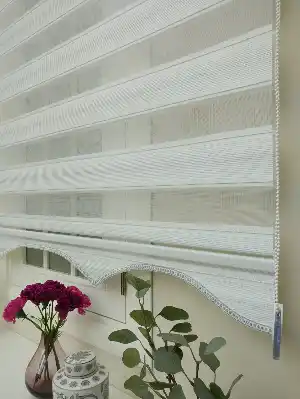 Zebra Perde - Micro Pilise - Simli Geçişli Zebra Perde- Gümüş Simli-ekru
