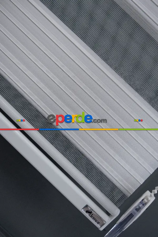 Salon Zebra Perde - Beyaz Renk Yüksek Kalite Pliseli Zebra, Mekanize Perde