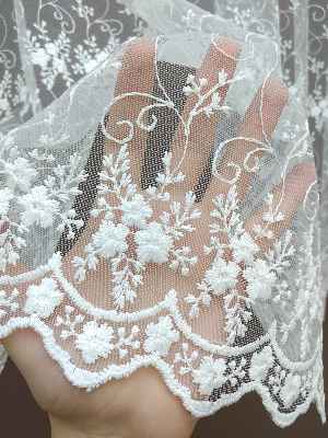 Brode İşlemeli Nakışlı Tül Perde- Ekru