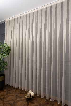 Arzenen Marka Doğal Yansımalarıyla Şık Görünümlü Kendinden Parlak, Renkli Tül Perde- Kum Bej