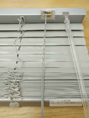 Gri - Alüminyum Jaluzi Perde - 25mm Kalınlığında- Gri-füme-antrasit