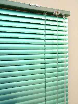 Simli Mint- Alüminyum Jaluzi Perde - 25mm Kalınlığında ( Parlak)- Mint-su Yeşili