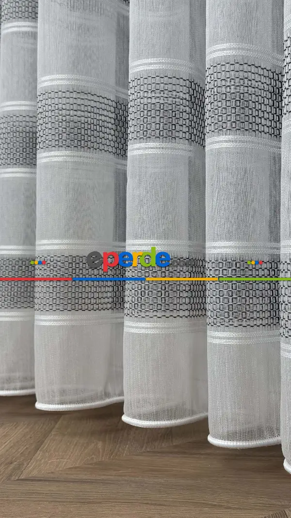 Oturma Odası - Gri Beyaz Bambu Bantlı Düz Tül Perde
