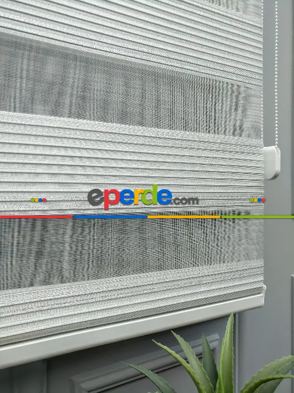 Salon Zebra Perde - 2021 Sezonu - Geniş Pileli (plise) Zebra Perde - Simli Zebra Perde- Gri Simli