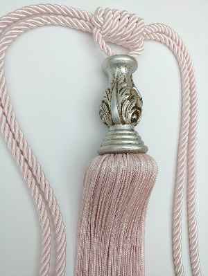 Lüx 1. Sınıf Fon Perde Braçolü - İsteğe Göre Renk Yapılır