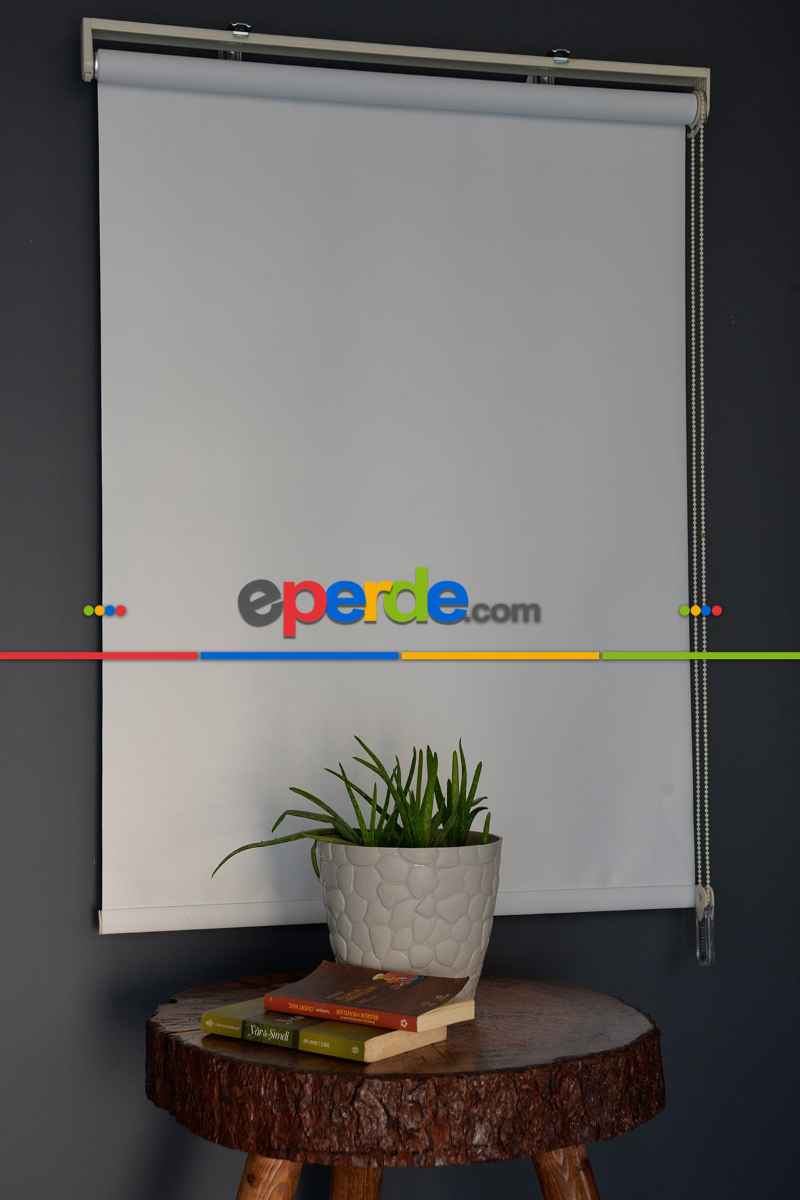 Karartma Stor Perde 2112 Beyaz Renk Alüminyum Kasalı Etekli Veya Eteksiz Blackout