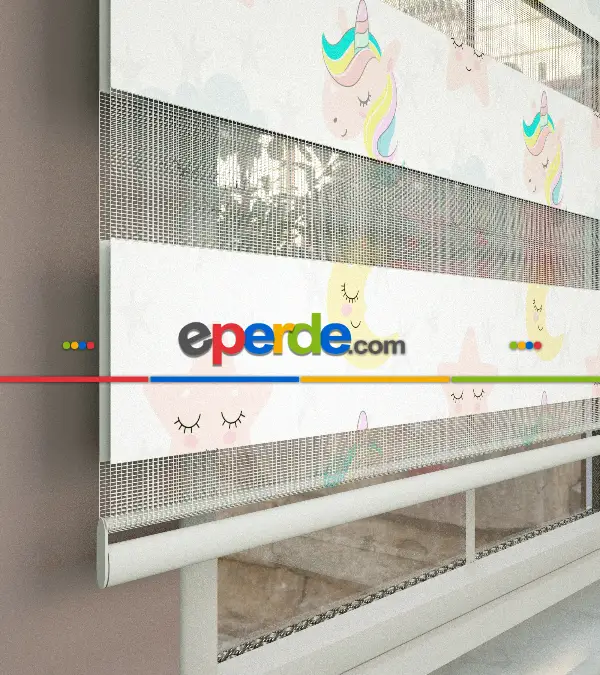 Yıldız Desenli Baskılı Zebra Perde- Çok Renkli