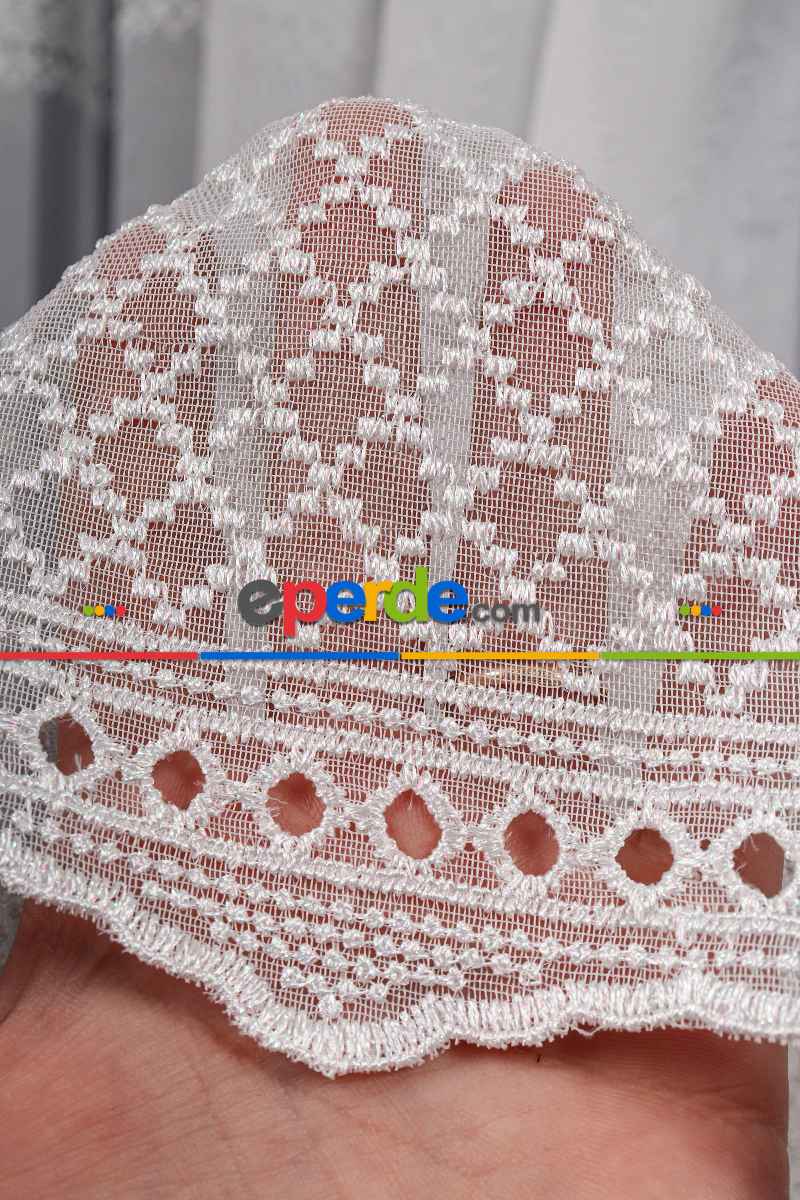 Salon Tül - Enine Bantlı Avangart Nakış İşlemeli Tül Perde