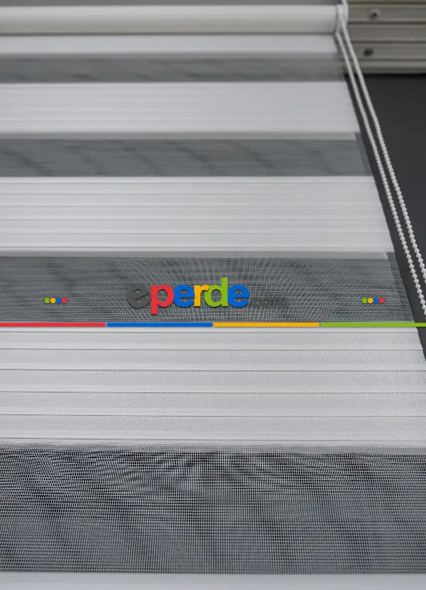 Salon Zebra Perde - Beyaz Renk Yüksek Kalite Pliseli Zebra, Mekanize Perde