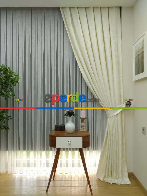 Açık Krem Renk Jakar Desenli Fon Perde- Krem Açık