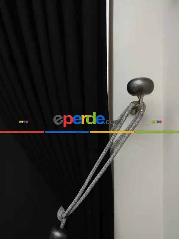 Siyah Düz Renk Dökümlü Fon Perde (150)- Siyah