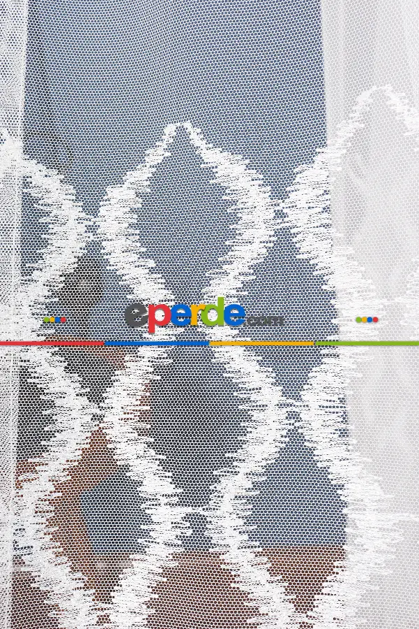 Salon Tül Modelleri - Eteği Duble Nakış Işlemeli Tül Perde