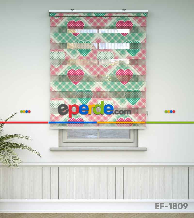 Kalp Desenli Baskılı Zebra Perde- Çok Renkli