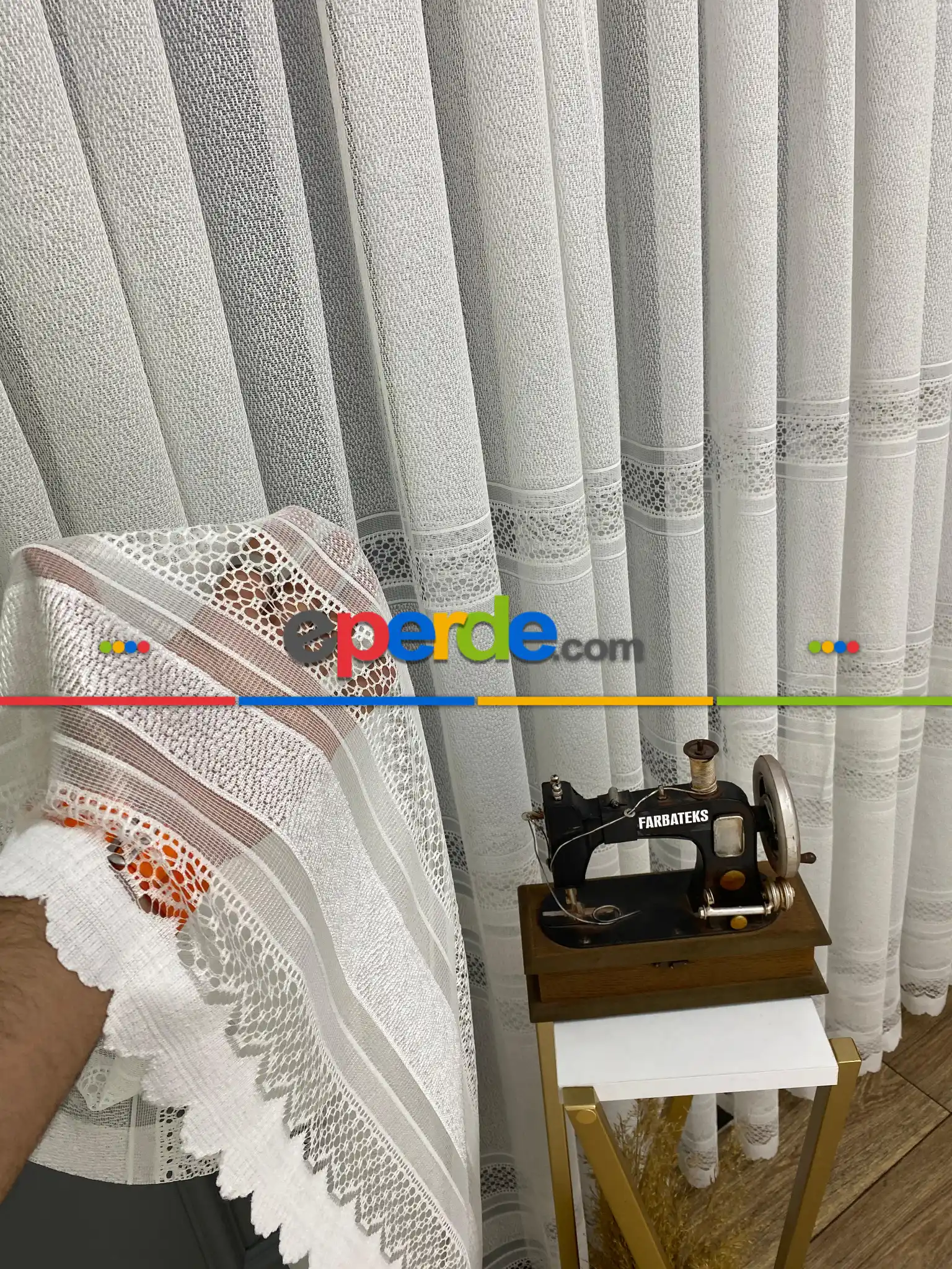 Oturma Odası - Paris Beyaz Ara Bantlı Yeni Tasarım Tül Perde