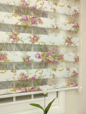 Çiçek Desenli Zebra Perde