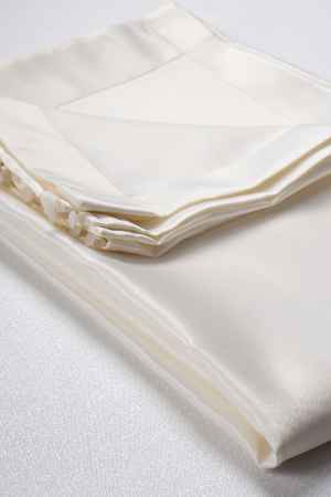 1.kalite Gramajlı Ekru Saten Güneşlik Perde