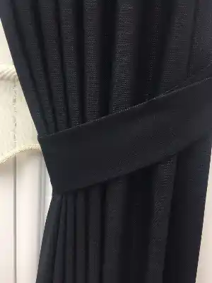 Siyah Renk Düz Fon Perde- Siyah