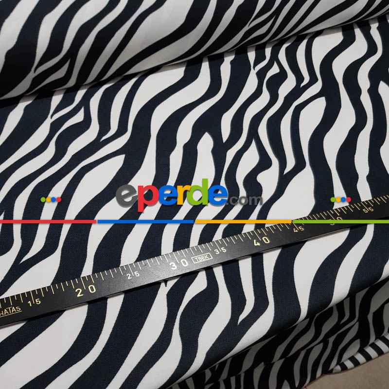 Dalgalı Siyah Desenli Fon Perde Mp103 Kumaşı Kalındır Duck Bezi Değildir- Siyah-Beyaz