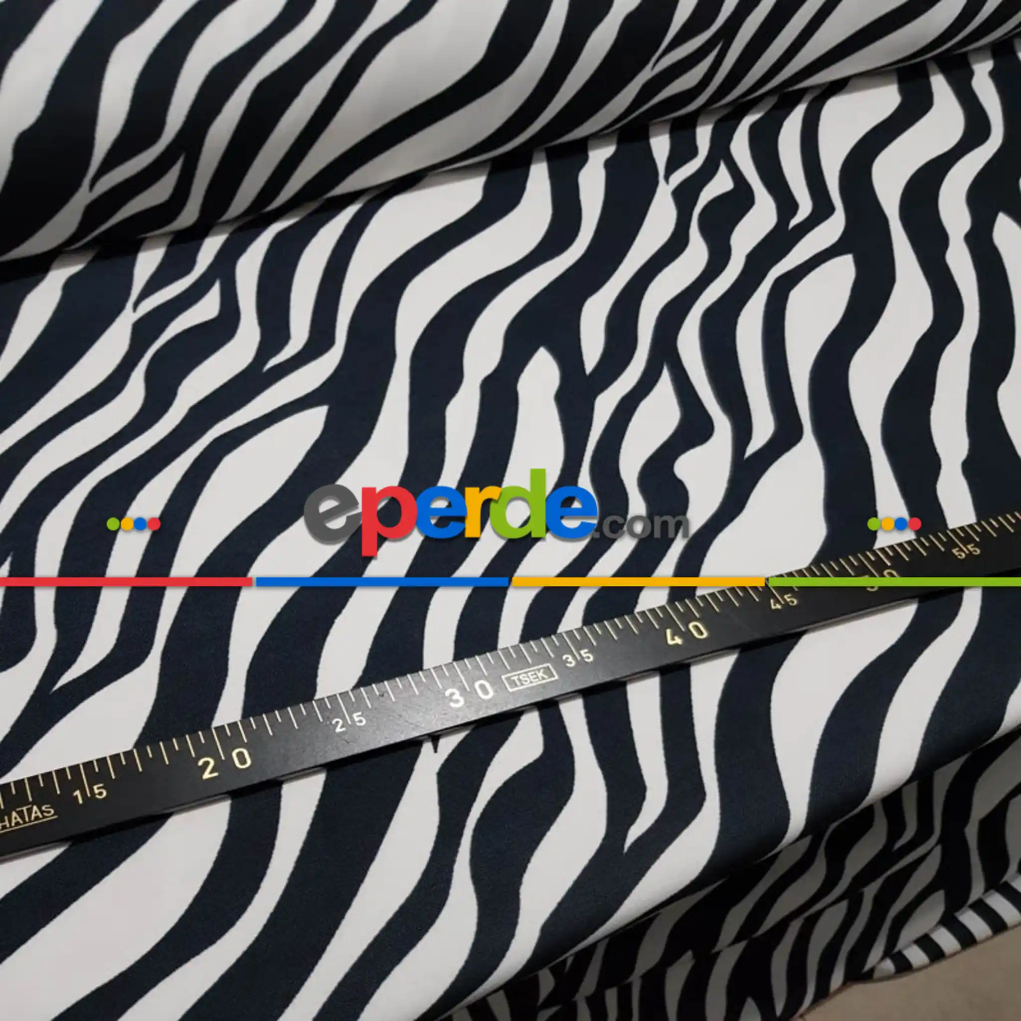 Dalgalı Siyah Desenli Fon Perde Mp103 Kumaşı Kalındır Duck Bezi Değildir- Siyah-Beyaz