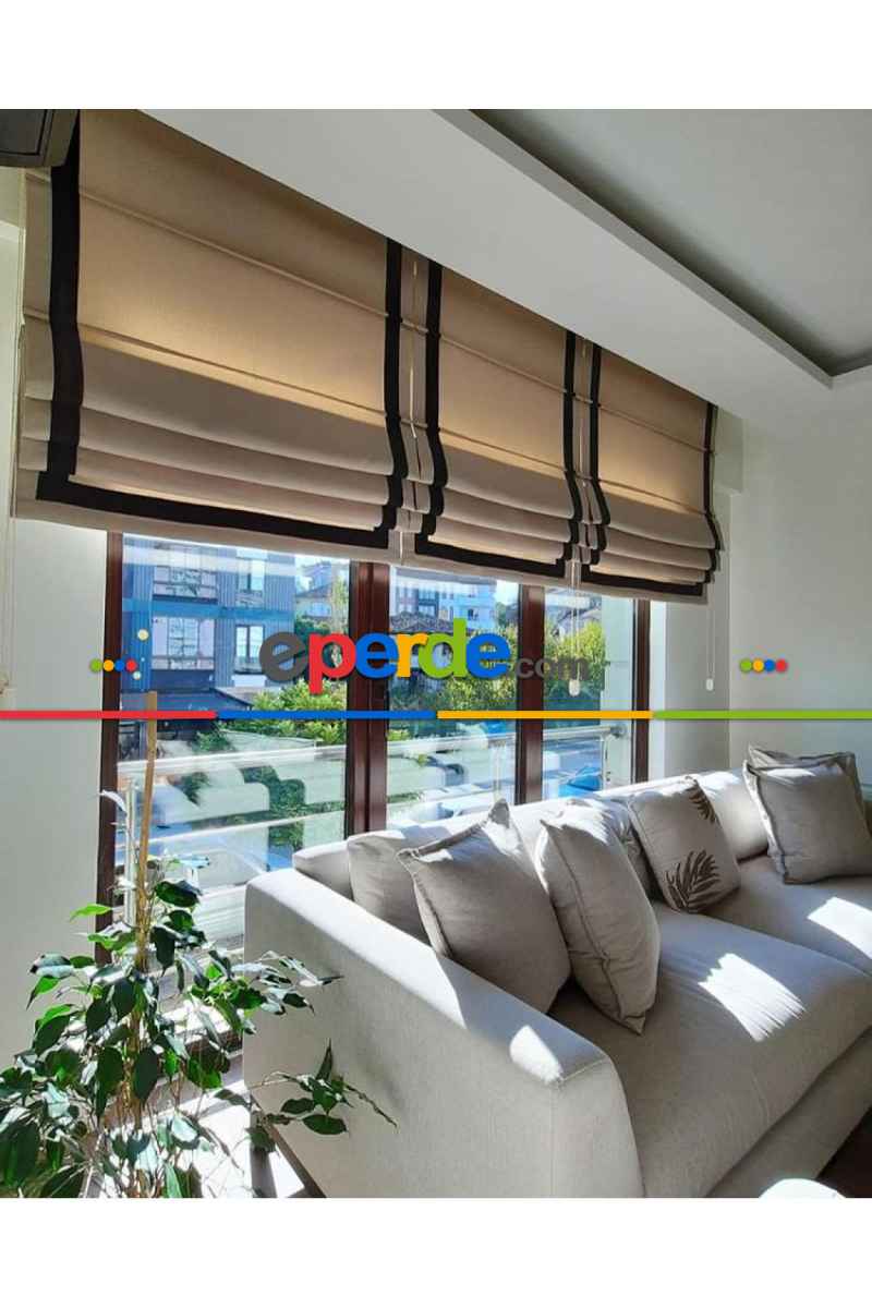 Salon - Katlamalı Perde Bej Fon Kumaş Üzerine Siyah Biyeli