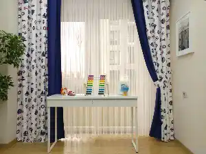 İki Renkli Çocuk Odası Fon Perde Denizci Çapa Desenli Kombinli- Mavi-Bordo