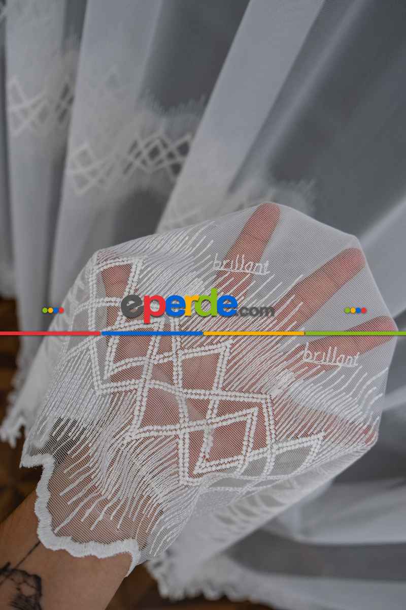 Brillant Brita Desen Tasarım Model İşlemeli Tül Perde