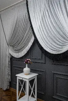 İki Renkli Yalancı Kruvaze - Tülden Fon - Halat İle Yana Toplamalı Tül - Kordon Toplama Tül - Çift Veya Tek Kanat - Püsküllü - Gri Ve Ekru Zemin, Siyah Ve Ekru Saçak Kombini