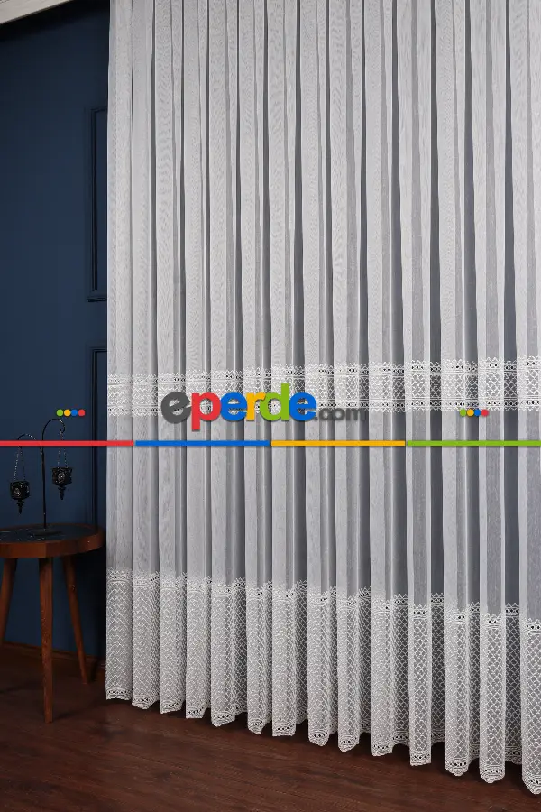 Enine Bantlı Avangart Nakış İşlemeli Tül Perde