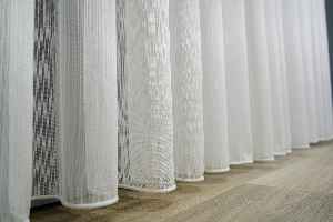 600 Kar Eteği Kurşunlu Çizgili Tül Perde