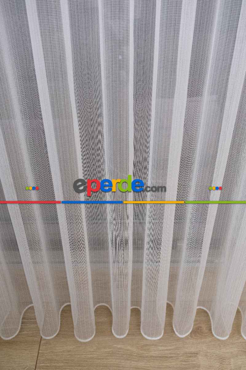 Yatak Odası - Çizgili Düz Tül Perde - Altın Simli Tül - Ütü İstemez