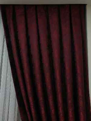 Koyu Bordo Renk Jakar Desenli Fon Perde- Bordo