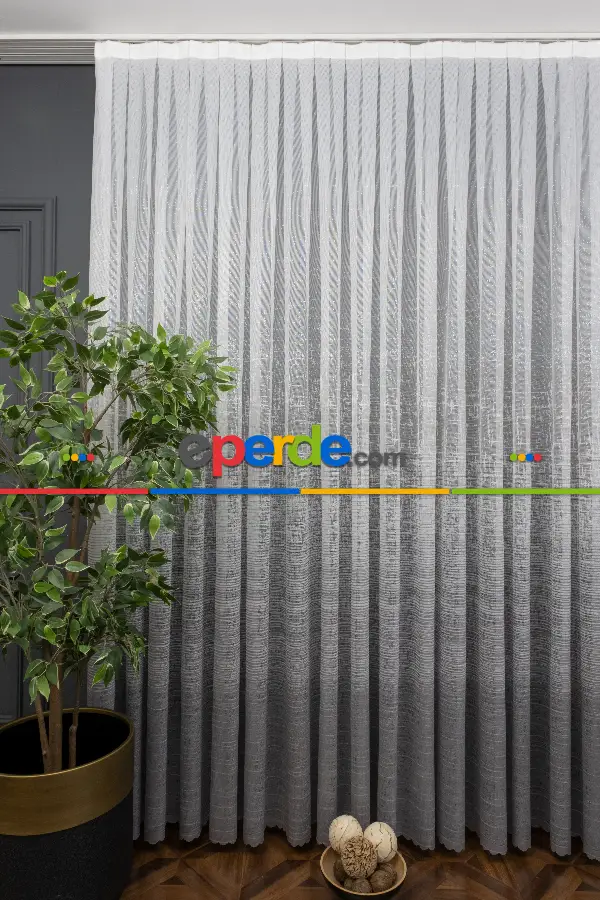 Gri Modern Çizgili Örme Tül - Eteği Açık Gri Üstü Ekru Renk ( Degrade Geçişli )
