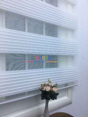 Beyaz Mutfak Perdesi Mekanizmalı Zebra Perde Plise- Beyaz