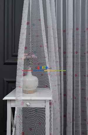 Hazır Ölçülü Petek Zemin Açık Pembe Ve Mavi Renkli Puantiye Desenli Grek Baskılı Tül Perde