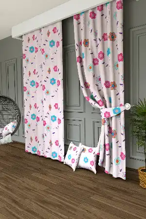 Dökümlü Kumaştan Bahar Çiçekleri Baskılı Fon Perde