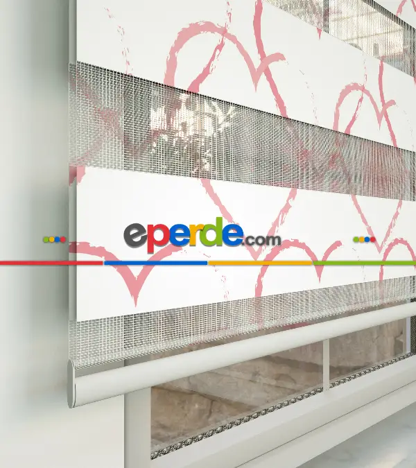 Kalp Desenli Baskılı Zebra Perde- Çok Renkli