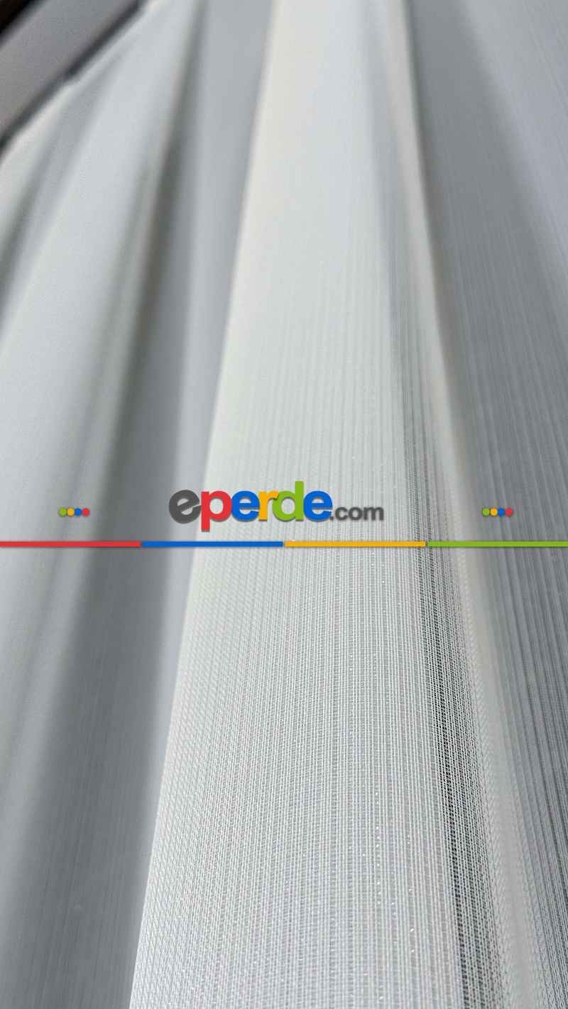 Oturma Odası - Brillant Ekru Hafif Simli Çizgili Seyrek Pile Tül Perde